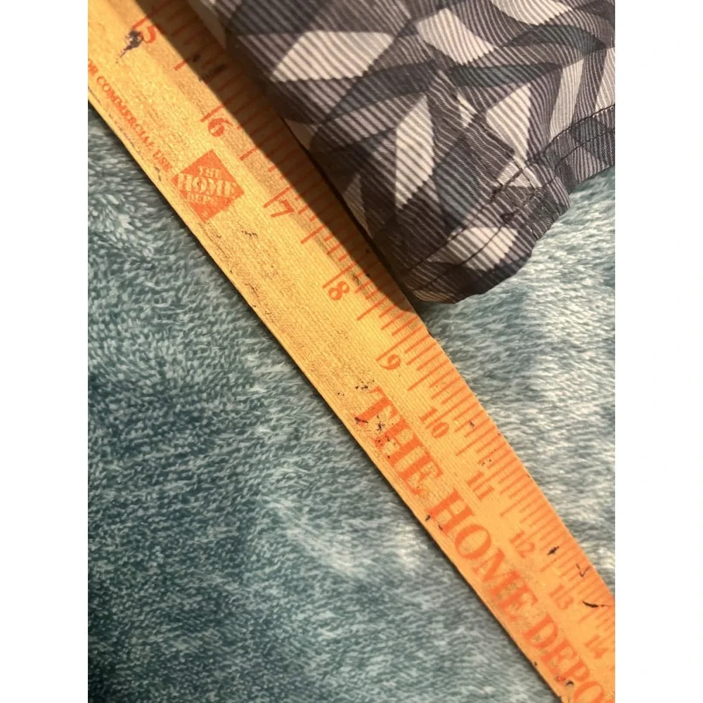 Nike Mens Grey Black Neon Chevron Athletic Shorts Size XXL Mesh Lined NESS7482